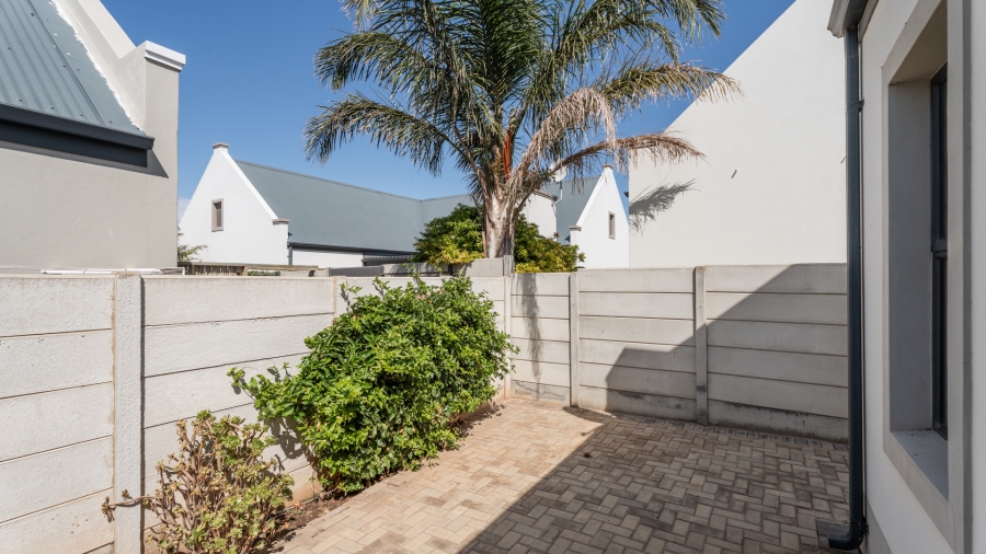 To Let 3 Bedroom Property for Rent in Rouxpark Western Cape